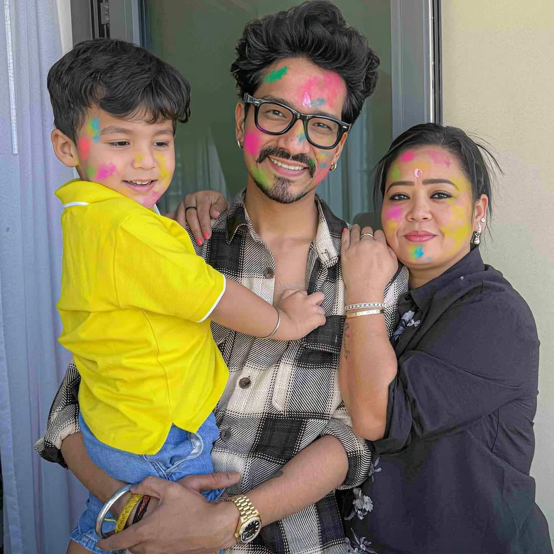 Bharti gave a very good answer to Kangana's statement. He said- people have done this many times. Even today we work, like Harsh is a writer, I do not know till now I get a lot of money to the backstage but not so much earlier. For example, when I take 10 lakhs, he used to take 1.5 lakhs.