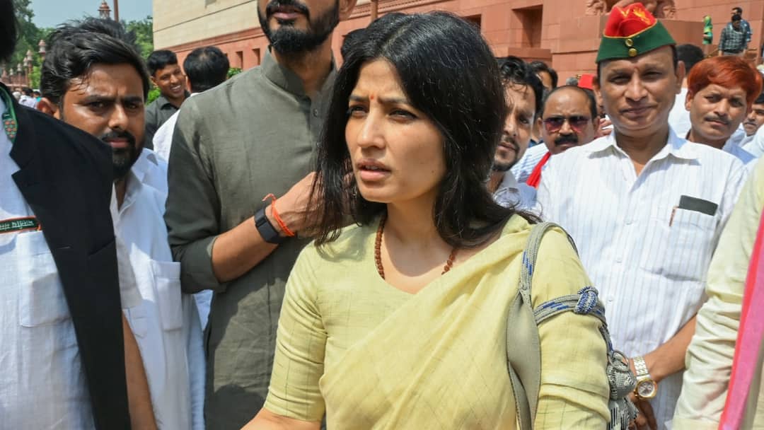 'सरकार घबराई हुई है', सदन में पेश हुए संविधान संशोधन बिल पर बोलीं सपा सांसद डिंपल यादव Samajwadi Party MP Dimple Yadav React on Constitution Amendment Bill 2025 in parliament 'सरकार घबराई हुई है', सदन में पेश हुए संविधान संशोधन बिल पर बोलीं सपा सांसद डिंपल यादव