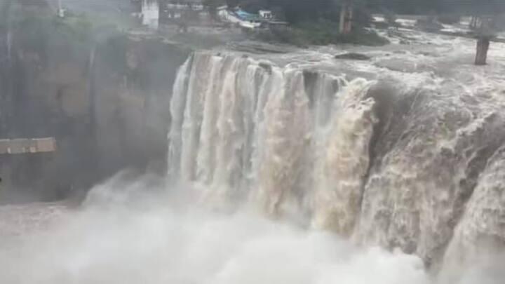 गोकाक हे जुन्या हिंदू मंदिरांसाठी देखील ओळखलेजाते.