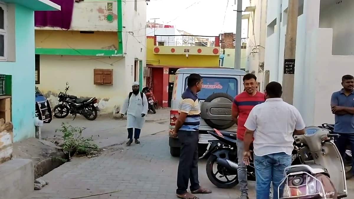 ராமலிங்கம் படுகொலை: திண்டுக்கல்லில் NIA அதிரடி சோதனை! ஷேக் அப்துல்லா வீட்டில் கைப்பற்றப்பட்டது என்ன?