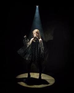 अनन्या पांडे की ये 10 तस्वीरें दिल थामकर देंखें, हर एक पर फिदा हो जाएंगे