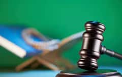 Muslim Prayer: ਇਸ ਦੇਸ਼ 'ਚ ਜੁੰਮੇ ਦੀ ਨਮਾਜ ਨਾ ਪੜ੍ਹਨ ਵਾਲੇ ਲੋਕਾਂ ਨੂੰ ਹੋਵੇਗੀ 2 ਸਾਲ ਦੀ ਜੇਲ੍ਹ! ਭਰਨਾ ਪਵੇਗਾ 61 ਹਜ਼ਾਰ ਦਾ ਜ਼ੁਰਮਾਨਾ