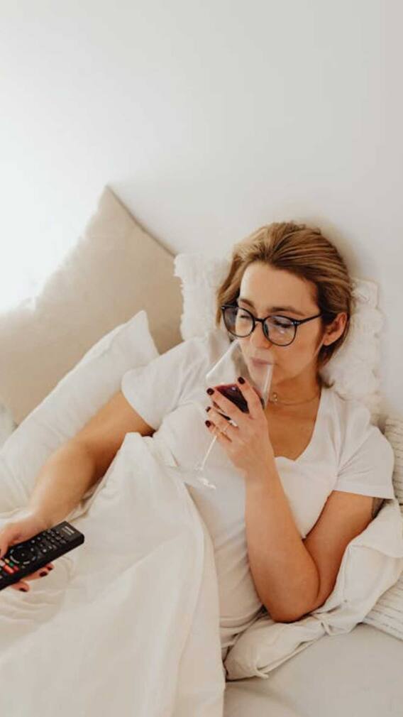 रात्री झोपण्यापूर्वी हे पदार्थ अजिबात खाऊ नका!