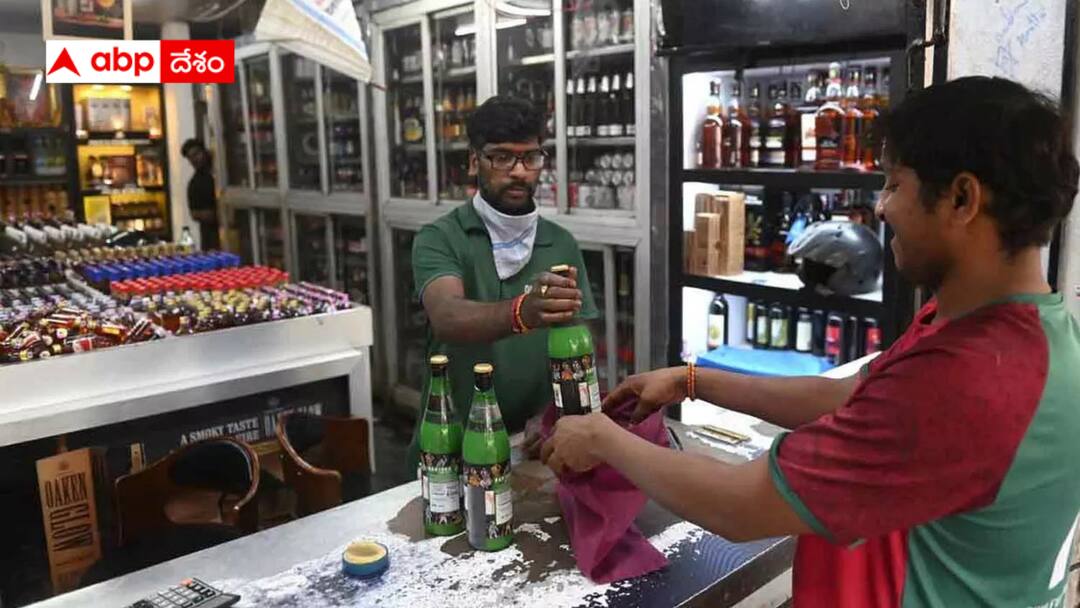 Telangana government issued notification for liquor shops Telangana liquor shops Notification: తెలంగాణలో లిక్కర్ షాపు లాటరీ కొట్టాలనుకుంటున్నారా ? - ఇదిగో నోటిఫికేషన్ వచ్చేసింది !