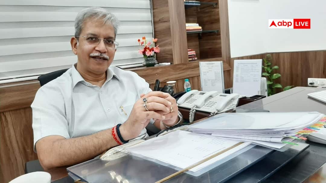 delhi new police commissioner Satish Golcha IPS सीएम रेखा गुप्ता पर हमले के अगले दिन बदले गए दिल्ली पुलिस कमिश्नर, IPS सतीश गोलचा को जिम्मेदारी