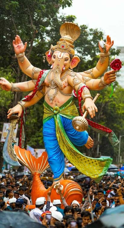 गणेश चतुर्थी 2025 पर करें ये उपाय, कर्ज से मिलेगी मुक्ति!