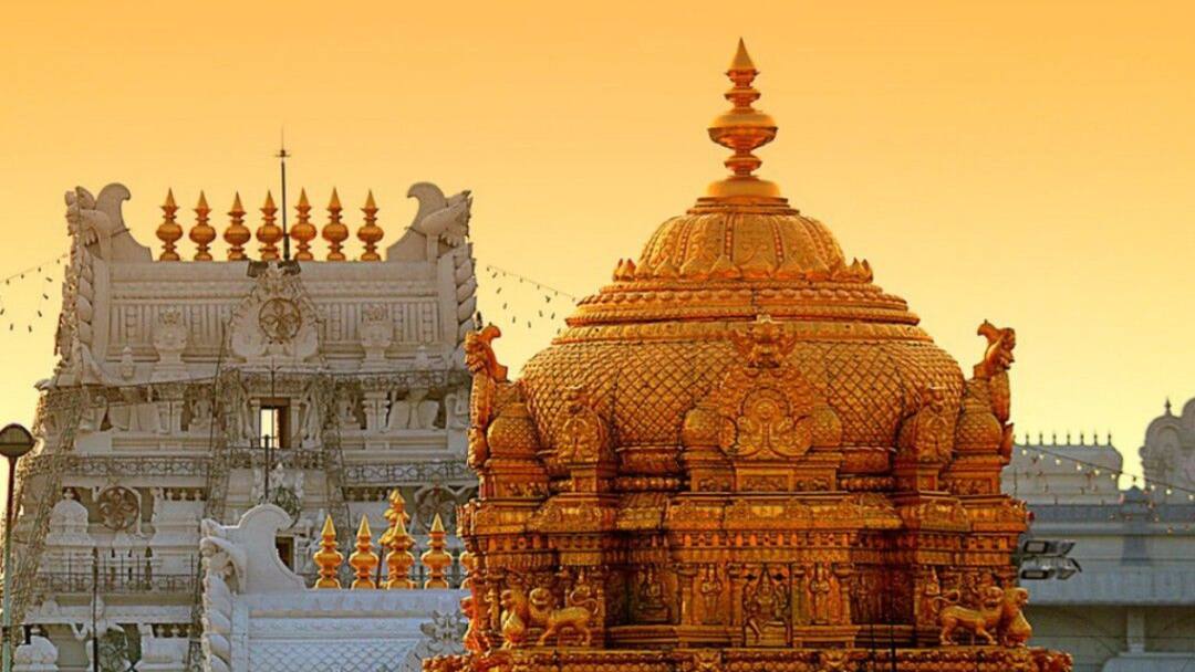 Tirumal News An anonymous devotee donated 121 kg of gold Do you know how much gold Lord Venkateswara has Tirumal News: టీటీడీ ఖజానాలో ఉన్న బంగారం ఎంతో తెలిస్తే అవాక్కవుతారు!