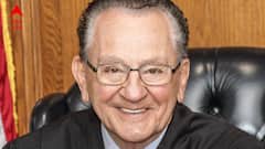 বিশ্বের সবচেয়ে 'সহৃদয় ও সহানুভূতিশীল বিচারক' ফ্র্যাঙ্ক ক্যাপ্রিও-র জীবনাবসান, মৃত্যুর আগে হাসপাতাল থেকে কী বার্তা দিয়েছিলেন তিনি?