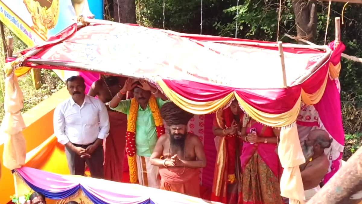 வேல் வடிவில் உருவான வேல்முருகன் ஆலயம் - கும்பாபிஷேக விழாவில் பக்தர்கள் பரவசம்...!