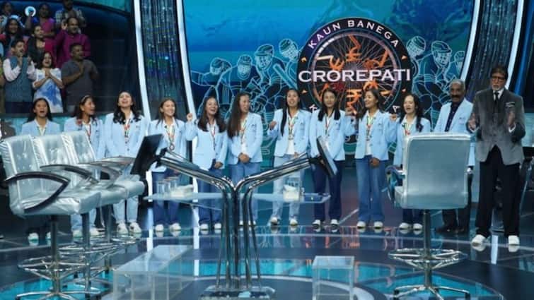 KBC 17 के सेट पर भारतीय महिला आइस हॉकी टीम से मिले अमिताभ बच्चन, कहा- "किसी को कम न आंकें"