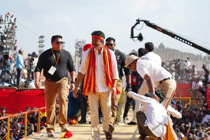 நீங்கள் ஆட்சிக்கு வந்தது ஒட்டுமொத்த மக்களுக்கு நன்மை செய்யவா இல்லை இஸ்லாமிய நண்பர்கள், தோழர்களுக்கு எதிராக சதி செய்யவா ?