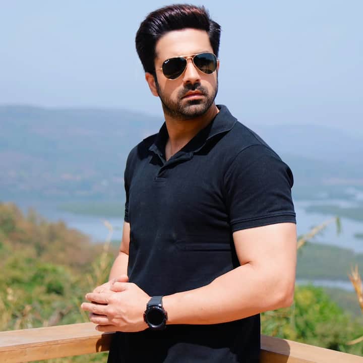 पहले तो दोनों में बनती नहीं थी. बाद में प्यार हुआ और कपल ने 2015 में शादी कर ली. हालांकि, ये रिश्ता भी ज्यादा दिनों तक नहीं चला और 2017 में तलाक हो गया.