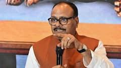 यूपी में डिप्टी सीएम ब्रजेश पाठक का बड़ा एक्शन, गैरहाजिर और लापरवाह 7 डॉक्टर होंगे बर्खास्त