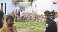 यूपी में अजीबो गरीब चोरी, रातोरात इंटरलॉकिंग की ईंटें उखाड़ ले गए चोर, मदरसे से बरामद हुईं ईंटें