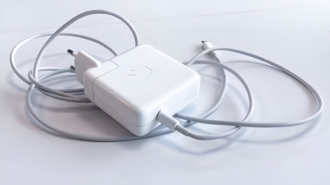 Why You Should Always Charge Your Phone With Original Chargers (Or Risk Frying Your Phone)