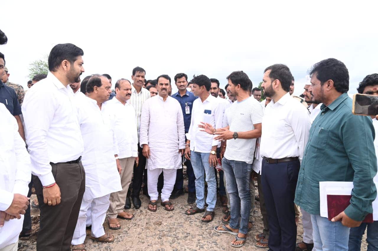 Adilabad Latest News: ఆదిలాబాద్ జిల్లా వర్షాలకు 6వేలకుపైగా ఎకరాల్లో పంట నష్టం- ప్రాథమిక అంచనాలపై మంత్రి జూపల్లి కీలక ప్రకటన 