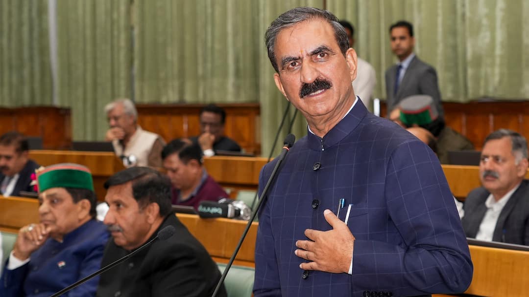 himachal electricity bill controversy Sukhwinder Singh Sukhu rs bali ministers paid 17 lakh ann Himachal Pradesh: सुक्खू सरकार पर बिजली बिलों का सियासी 'करंट', मंत्रियों को थमाए गए लाखों के बिल