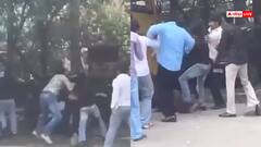 Video: सड़क पर गिराकर मारे लात-घूंसे, कॉलेज के पास दबंगों ने छात्र को बेरहमी से पीटा
