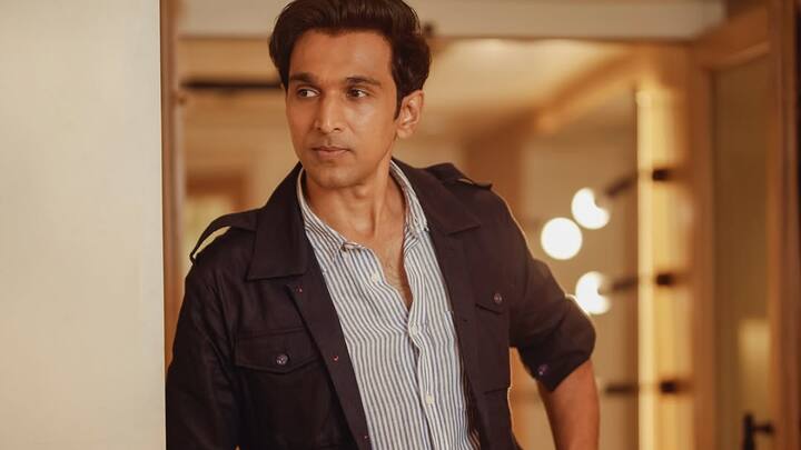 Pratik Gandhi Struggle: प्रतीक गांधी ने स्कैम 1992 से फिल्मी दुनिया में कदम रखा और इसके बाद उन्होंने कभी पीछे मुड़कर नहीं देखा. अब हाल ही में एक्टर ने अपने स्ट्रगल का किस्सा फैंस संग शेयर किया है.