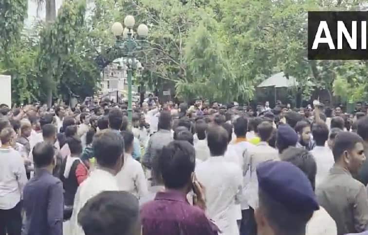 Ahmedabad News: નયનના પોસ્ટમોર્ટમ રિપોર્ટમાં ચૌંકાવનારા ખુલાસા, સતત ત્રીજા દિવસે સેવન્થ ડે સ્કૂલ બંધ Shocking revelations in Nayans postmortem report, Seventh Day School closed for third consecutive day Ahmedabad News: નયનના પોસ્ટમોર્ટમ રિપોર્ટમાં ચૌંકાવનારા ખુલાસા, સતત ત્રીજા દિવસે સેવન્થ ડે સ્કૂલ બંધ