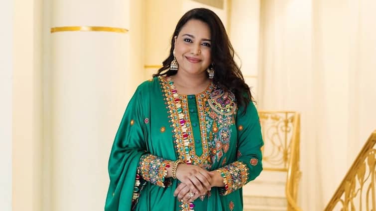 Swara Bhasker Reacts To Backlash Over ‘Bisexual’ Comment With Witty Bio Update Swara Bhasker Reacts To Backlash Over ‘Bisexual’ Comment With Witty Bio Update