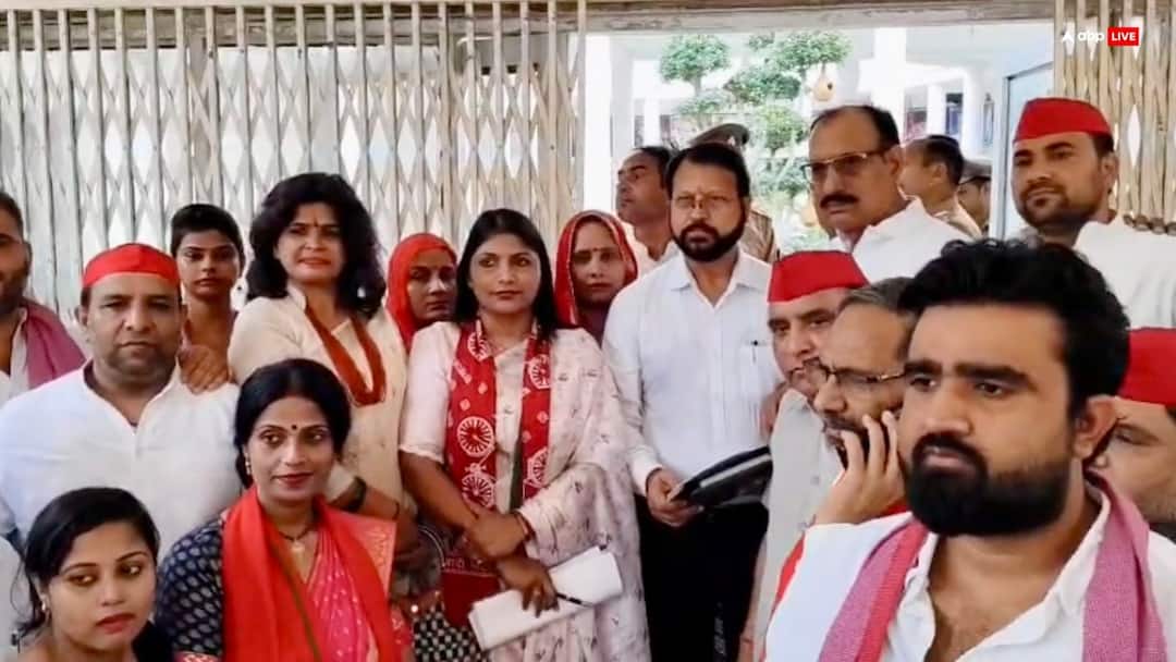 SIR Row: Samajwadi Party Women Wing Protests Over Alleged Voter List Irregularities in UP SIR Row: Samajwadi Party Women’s Wing Protests Over Alleged Voter List Irregularities in UP