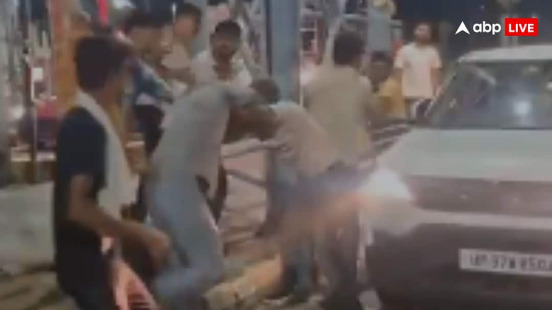 Meerut News: टोल पर फौजी के साथ मारपीट के मामले में क्या बोले पूर्व सैनिक और पीड़ित जवान की मां? Up meerut Army man beaten case Mother and former army man spoke on incident Meerut News: टोल पर फौजी के साथ मारपीट के मामले में क्या बोले पूर्व सैनिक और पीड़ित जवान की मां?