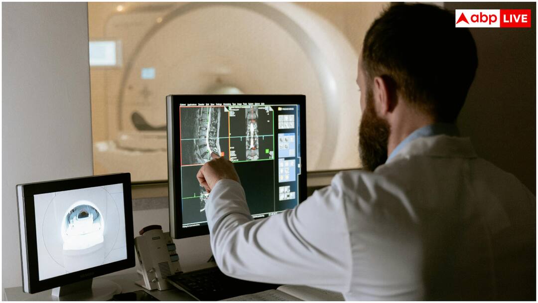 रेडियोलॉजी में बढ़ा AI का इस्तेमाल, फायदे के साथ डरा रहा यह खतरा AI use in radiology increased know benefits and users privacy in danger रेडियोलॉजी में बढ़ा AI का इस्तेमाल, फायदे के साथ डरा रहा यह खतरा