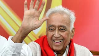 Suravaram Sudhakar Reddy Passes Away: సీపీఐ కురువృద్ధుడు సురవరం సుధాకర్ రెడ్డి కన్నుమూత.. రెండుసార్లు ఎంపీగా సేవలు.. జాతీయ స్థాయి నేతల సంతాపం