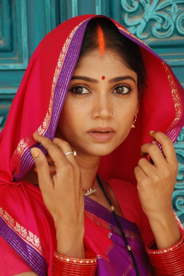 Ratan Rajput also made the audience crazy with the best performance. He had increased his popularity by playing the role of Amba in 'Mahabharata' with 'next birth Mohe Bitiya Na Kejo', 'Jai Maa Santoshi'. After playing his name in the industry, he also made his distance from TV. The actress has changed her hideout and now she cultivates in the village. Many times he has mentioned this on his YouTube channel.