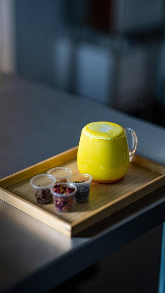 क्या रोज रात को पीना चाहिए हल्दी वाला दूध