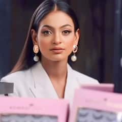 ये बड़ी हीरोइनों को भी फेल कर रहीं, महाकुंभ की वायरल गर्ल Monalisa की लेटेस्ट 10 फोटो देखकर आप भी यही कहेंगे