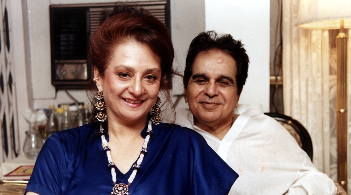 Birthday Special: दिलीप कुमार को पाने की जिद में सायरा बानो ने उठाई थी कैंची, वैजयंती संग एक्टर की तस्वीर का किया था ऐसा हाल