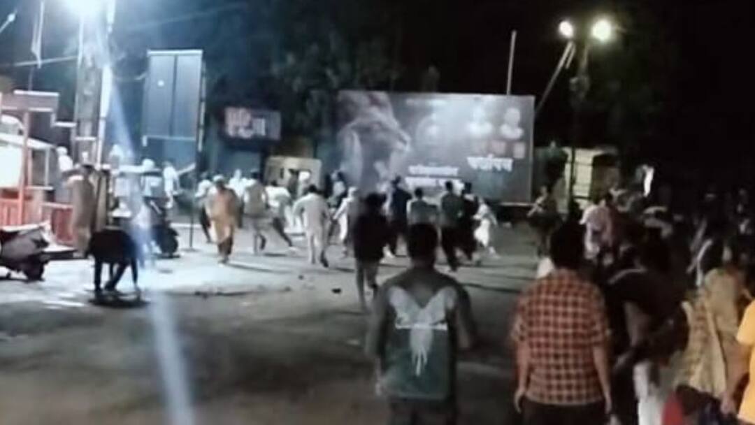 Stone-Pelting At Football Event Sparks Violent Clash In Maharashtra's Kolhapur, 10 Injured Stone-Pelting At Football Event Sparks Violent Clash In Maharashtra's Kolhapur, 10 Injured