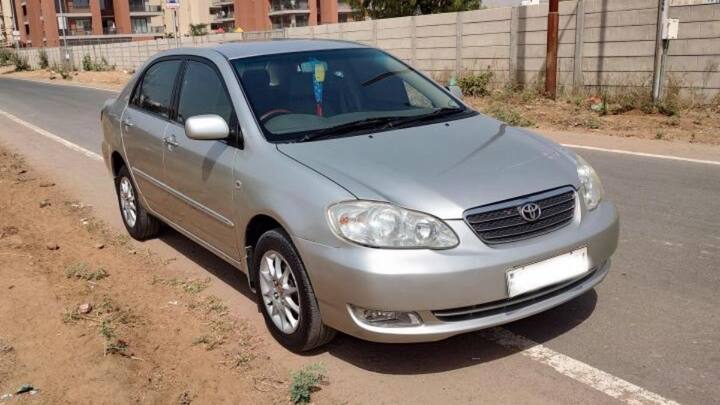 हालांकि यह तभी हो सकता है जब मालिक तय फीस चुका कर गाड़ी का दोबारा रजिस्ट्रेशन करवाएं. सरकार का इरादा साफ है कि सड़क पर वही गाड़ियां चलें जो वैलिड रजिस्ट्रेशन के साथ हो. यही वजह है कि फीस बढ़ाने के साथ एक टाइम लिमिट भी तय की गई है.