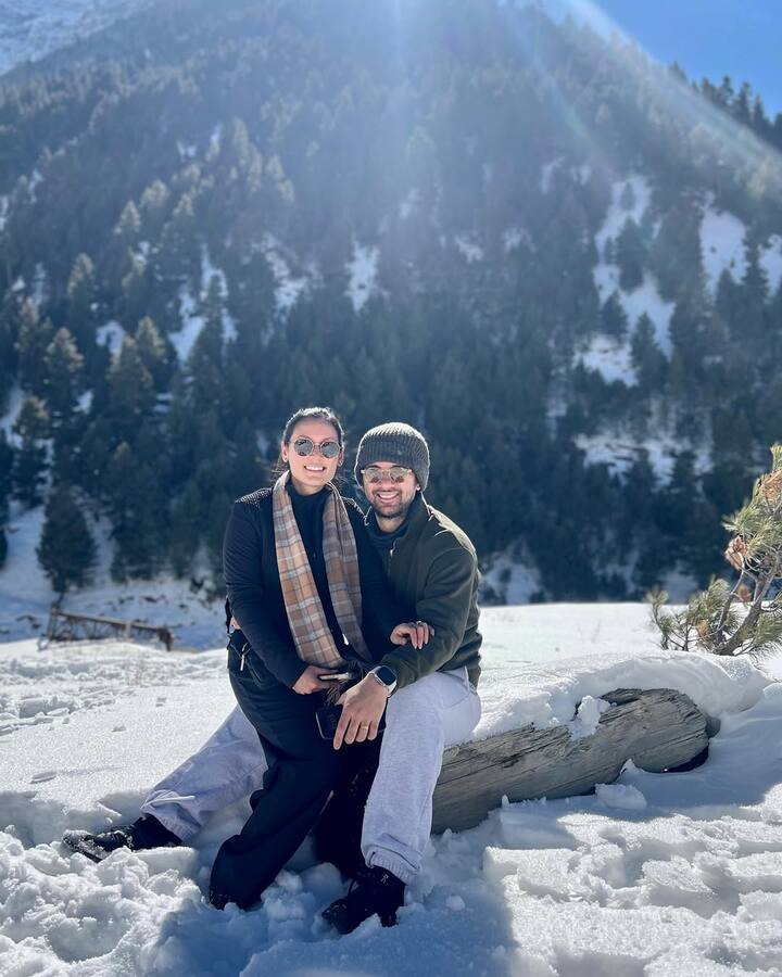 द्रिशा आचार्य बेहद ही खूबसूरत और स्टनिंग हैं. लेकिन वो अपनी लाइफ बेहद ही सिंपल तरीके से जिंदगी जीती हैं.