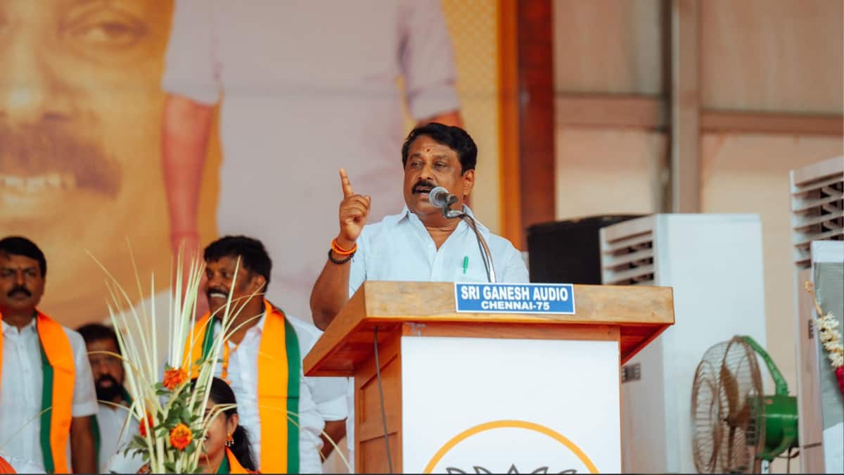 ” நான் ராமரா?” ராமர் அவதாரத்துடன் ஒப்பிட்டு போஸ்டர்கள்! நயினார் நாகேந்திரன் வருத்தம்: