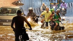 अगले कुछ घंटों में दिल्ली में बिजली की चमक के साथ होगी भारी बारिश, रेड अलर्ट जारी