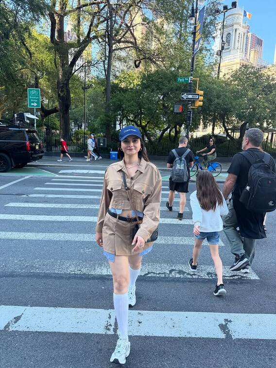 સ્ટાઇલિશ લુક જોવા મળી સેજલ શર્મા