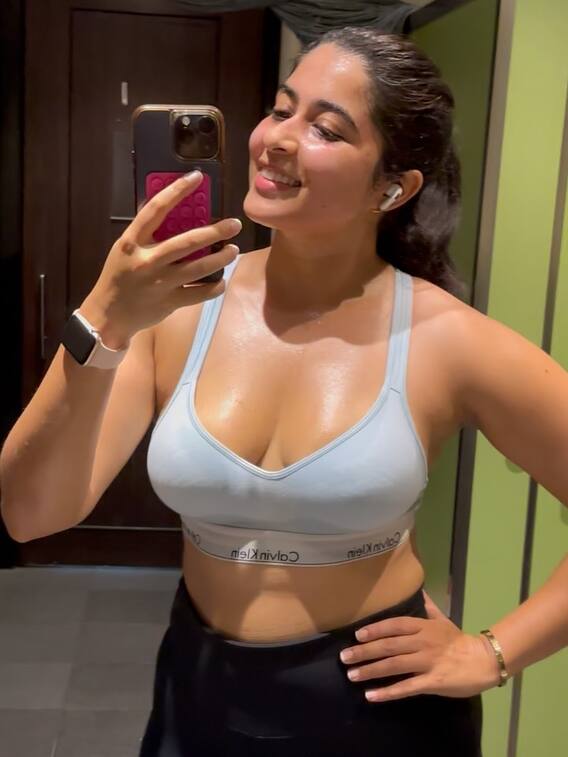 નિકિતા શર્માની ગ્લેમરસ તસવીરો વાયરલ