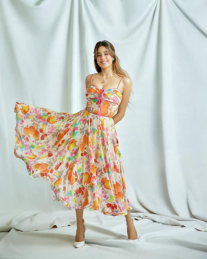 Recently, she was spotted serving sunshine vibes in a floral printed maxi dress, and the look was nothing short of breathtaking.