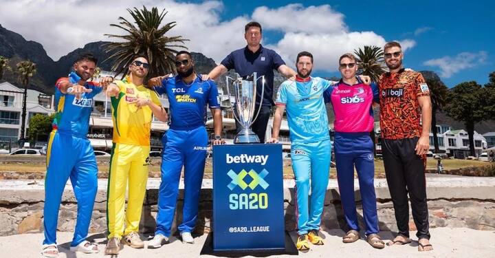 भारतीय क्रिकेट नियामक मंडळाच्या सूचनेनुसार, सर्व भारतीय खेळाडूंनी निवृत्ती घेतली आहे किंवा त्यांनी भारत किंवा आयपीएलसाठी खेळणे सोडले आहे.