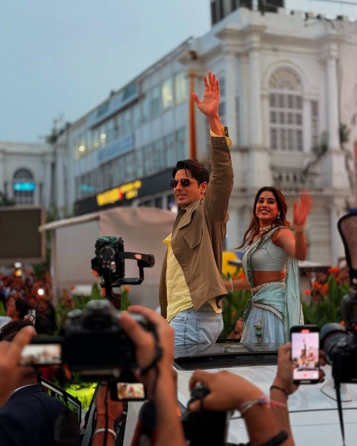 The trailer showcases the cultural clash between a Delhi boy (Sidharth Malhotra) and a Kerala girl (Janhvi Kapoor) leading to humorous situations.