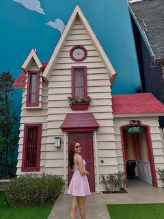 Zaara Yesmin Pics: પિંક શોર્ટ ડ્રેસમાં ઝારા યાસ્મીનનો દિલકશ અંદાજ