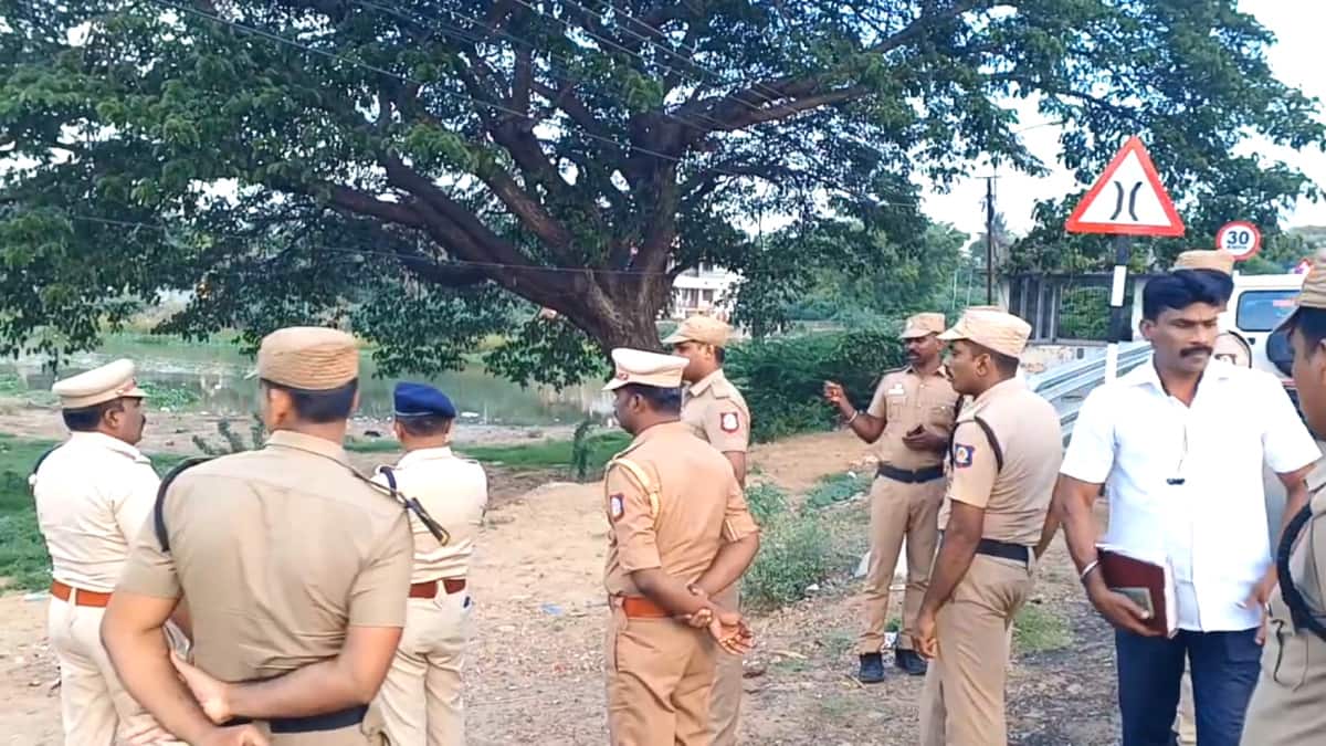 மயிலாடுதுறை மாவட்டத்தில் விநாயகர் சதுர்த்தி விழாவை முன்னிட்டு இவ்வளவு சிலைகளா  பிரதிஷ்டை..!