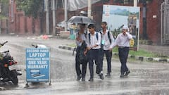 जम्मू-कश्मीर में बर्फबारी का ऑरेंज अलर्ट, 2 दिन के लिए बंद किए गए स्कूल