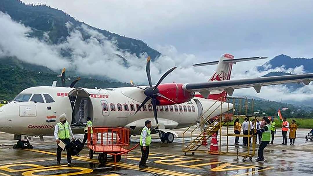 Tirupati-Bound Alliance Air Flight From Hyderabad Cancelled Due To Technical Glitch Hyderabad Tirupati Alliance Air flight cancelled after technical glitch Tirupati-Bound Alliance Air Flight From Hyderabad Cancelled Due To Technical Glitch
