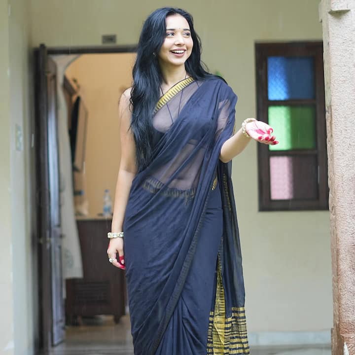 तान्या के इंस्टाग्राम पर 2.5 मिलियन फॉलोवर्स हैं. वहीं यूट्यूब पर भी उनके हजारों सब्सक्राइबर्स हैं. यहां से भी उनकी मोटी कमाई होती है.