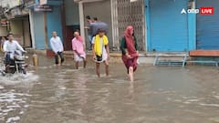 भारी बारिश के बाद जलमग्न हुई वाराणसी, सड़कें बनीं तालाब, तस्वीरों में देखें काशी का मंजर