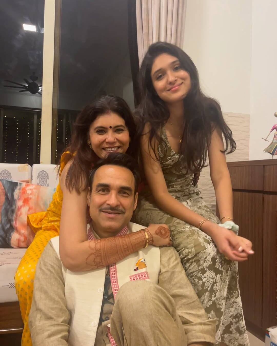 Pakj and Mridula have a cute daughter. She also dominates social media about her beauty.